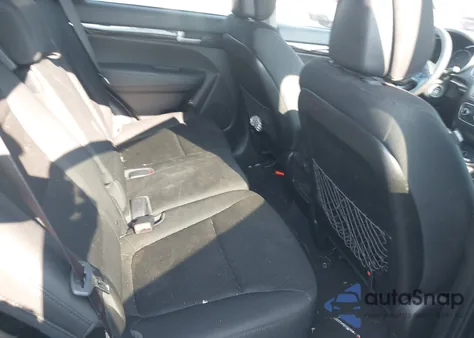 2015 Kia Sorento Lx from USA, damaged, VIN 5XYKT3A64FG628330